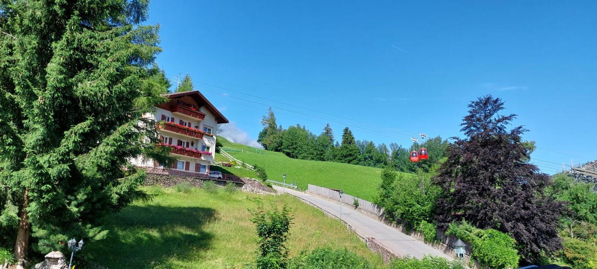 Hotel Garni Panoramik Ortisei Exteriér fotografie
